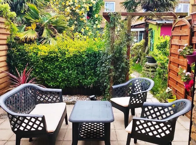 Maison proche plage avec terrasse ensoleillée